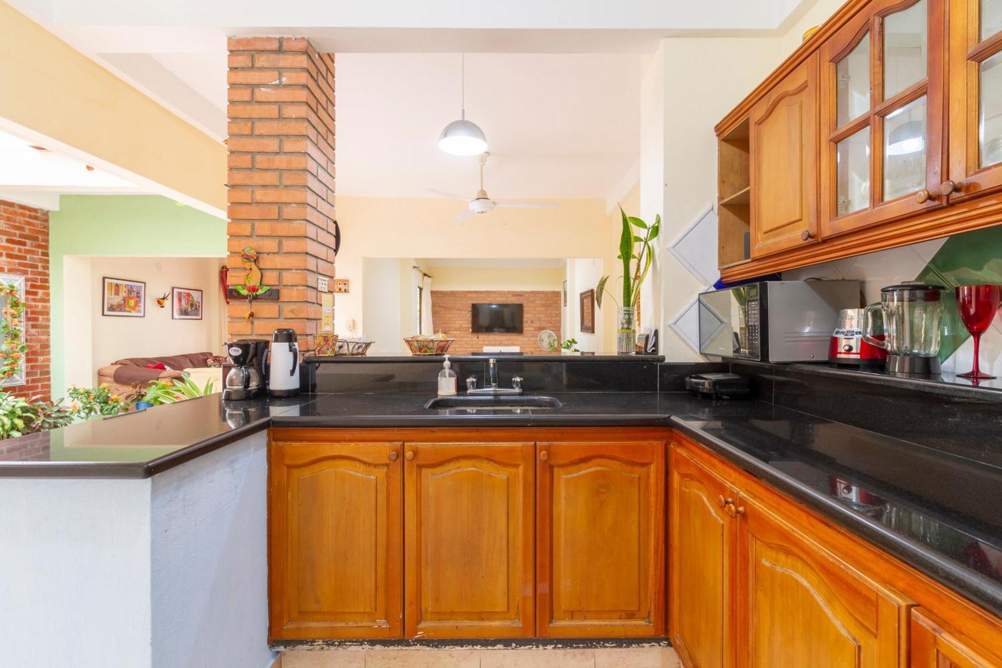 Hostal Cartagonova - Habitaciones Privadas Y Amplias Cerca A Zonas Turisticas Cartagena Екстериор снимка