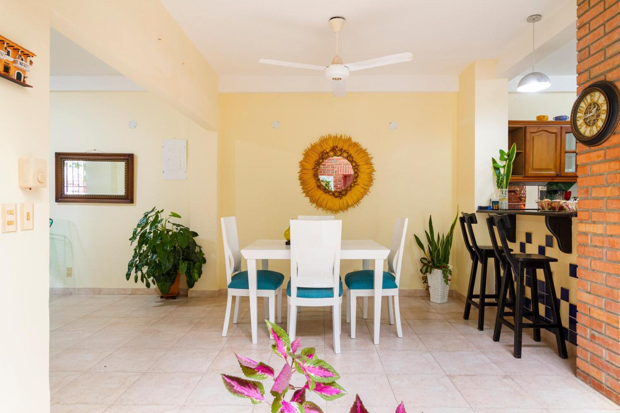 Hostal Cartagonova - Habitaciones Privadas Y Amplias Cerca A Zonas Turisticas Cartagena Екстериор снимка